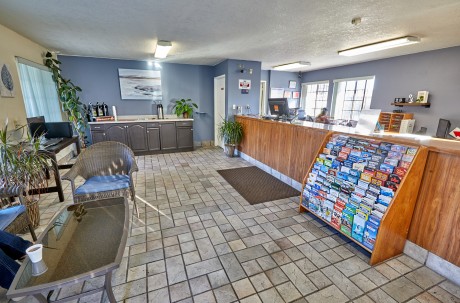 Welcome To Premier Inns Concord - Lobby